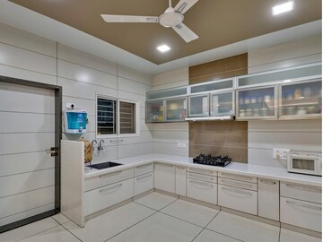 Kitchen in 4 BHK Independent House at Nehru Nagar West – for Sale