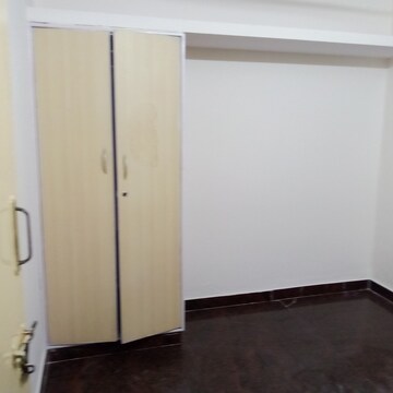 Room in 1 BHK Builder Floor at Ejipura – for Rent