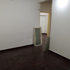 Room in 1 BHK Builder Floor at Ejipura – for Rent