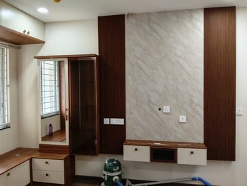 Room in 3 BHK Apartment at Aurobindo The Regent, Kondapur – for Rent