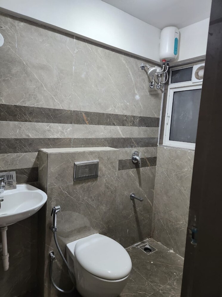 Bathroom, shraddha-prestige 1 Bedroom 399 Sq.Ft. Apartment In Tagore Nagar Mumbai 9371983
