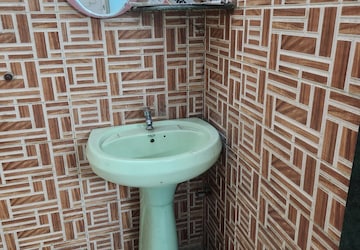 Bathroom in 2 BHK Apartment at Shiv Pooja CHS, Sanpada Sector 1 – for Rent