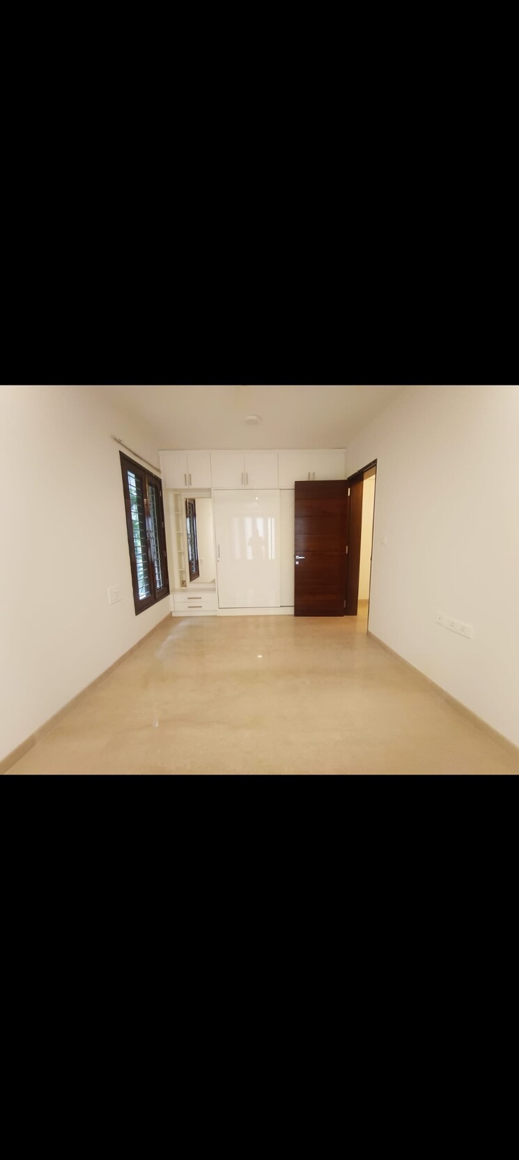 Room, indiranagar 3 Bedroom 2500 Sq.Ft. Apartment In Indiranagar Bangalore 9372166