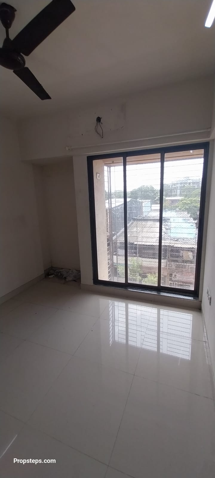 1 BHK + Study Room 480 Sq.Ft. Apartment in Siddharth Nagar CHS Goregaon