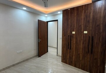 Room in 3 BHK Builder Floor at Rajpur Khurd Extension – for Rent