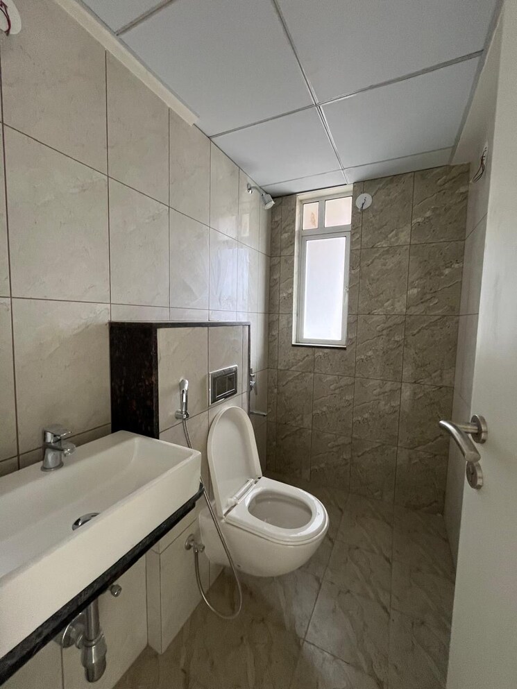 Bathroom, godrej-green-vistas 1 Bedroom 468 Sq.Ft. Apartment In Mahalunge Pune 9372310