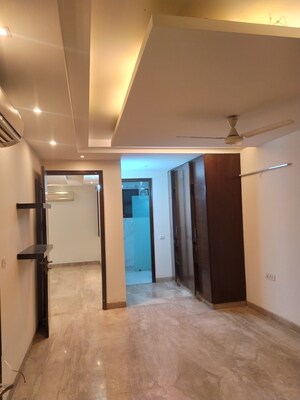 Master Bedroom in 3 BHK Builder Floor at Greater Kailash ii – for Rent