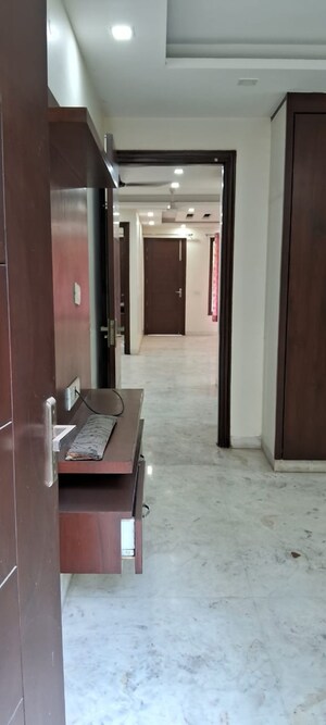 Building Lobby in 3 BHK Builder Floor at Patel Nagar – for Rent