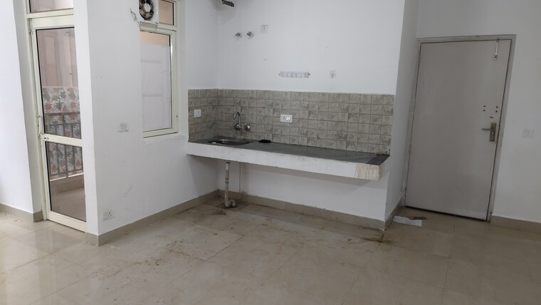 Bathroom, suncity-avenue-76 2 Bedroom 735 Sq.Ft. Apartment In Sector 76 Gurgaon 9372425