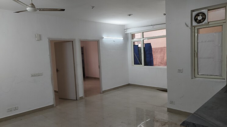 Room, suncity-avenue-76 2 Bedroom 735 Sq.Ft. Apartment In Sector 76 Gurgaon 9372425