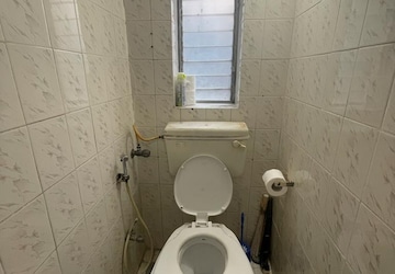 Bathroom in 3 BHK Independent House at Malad West – for Rent