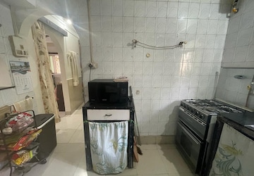 Bathroom in 3 BHK Independent House at Malad West – for Rent