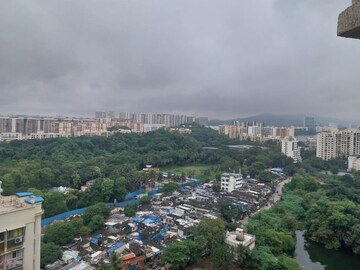 Plot Area in 3 BHK Apartment at Lake Primrose, Powai – for Sale