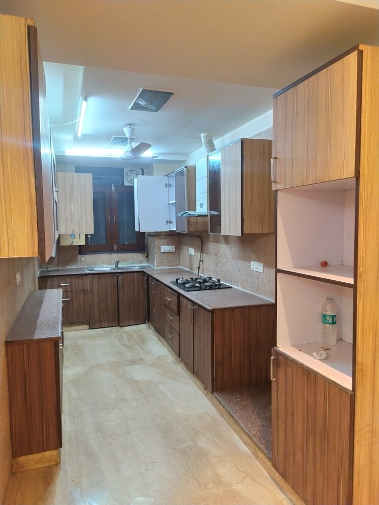 Kitchen, greater kailash ii 3 Bedroom 3000 Sq.Ft. Builder Floor In Greater Kailash ii Delhi 9372516