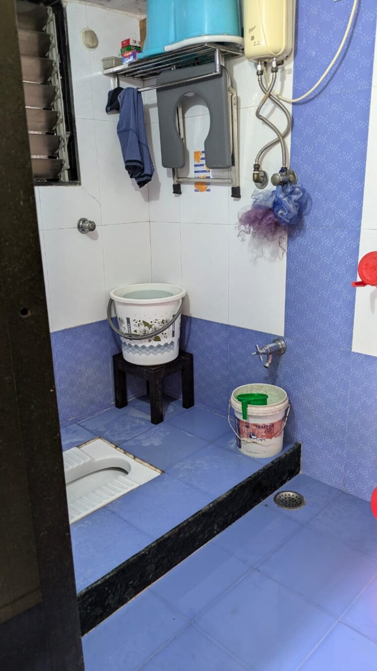 Bathroom, mayurs-nature-glory 1 Bedroom 518 Sq.Ft. Apartment In Kalwa Thane 9372499