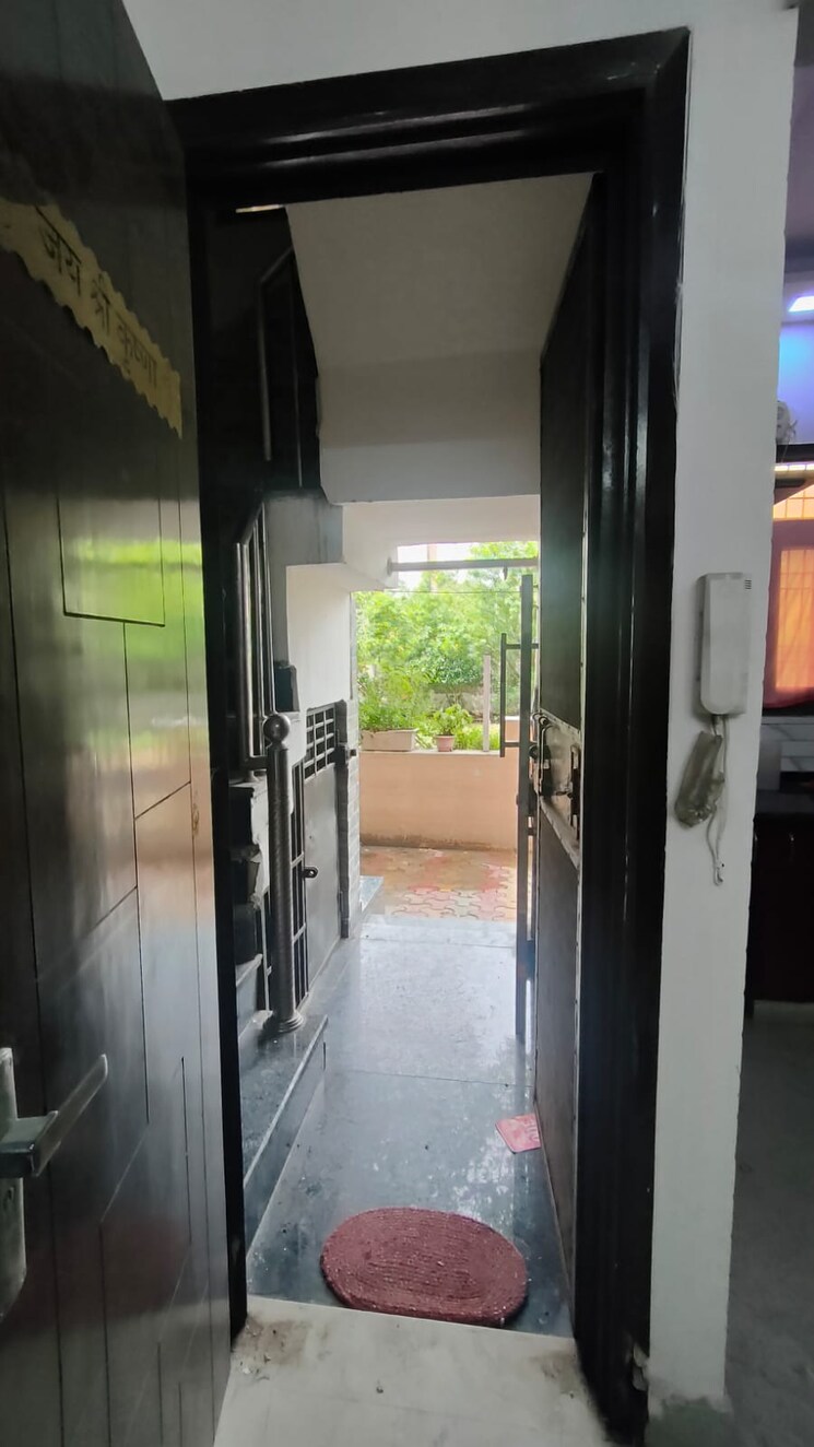 Exterior View, rohini sector 25 1 Bedroom 400 Sq.Ft. Builder Floor In Rohini Sector 25 Delhi 9372654