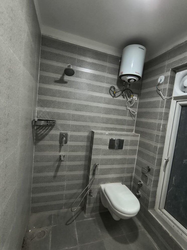 Bathroom, pareena-micasa 2 Bedroom 1245 Sq.Ft. Apartment In Sector 68 Gurgaon 9372603