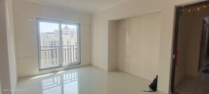 Room in 2 BHK Apartment at Raunak Bliss, Ghodbunder Road – for Rent