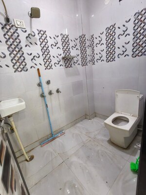 Bathroom in 3 BHK Builder Floor at Dwarka Mor – for Rent