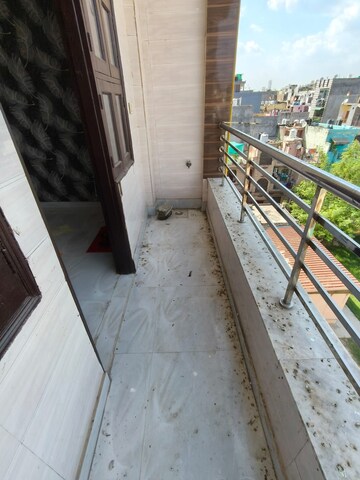 Balcony in 3 BHK Builder Floor at Dwarka Mor – for Rent