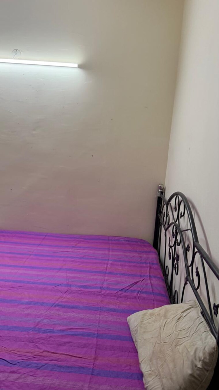 Bedroom, wave city 2 Bedroom 135 Sq.Yd. Builder Floor In Wave City Ghaziabad 9372960