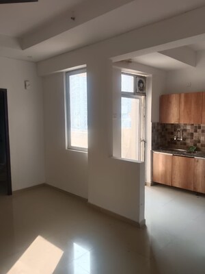 Room in 2 BHK Apartment at Prateek Grand City, Siddharth Vihar – for Rent