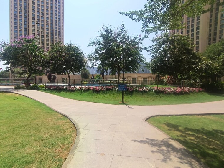 Garden, one-hiranandani-park 4 Bedroom 2289 Sq.Ft. Apartment In Ghodbunder Road Thane 9372973