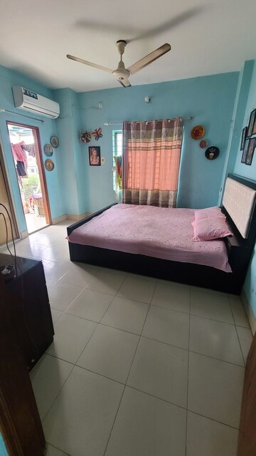 Living Room in 3 BHK Builder Floor at Karol Bagh – for Rent