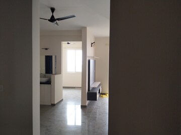 Room in 2.5 BHK Apartment at Incor Carmel Heights, Whitefield – for Rent