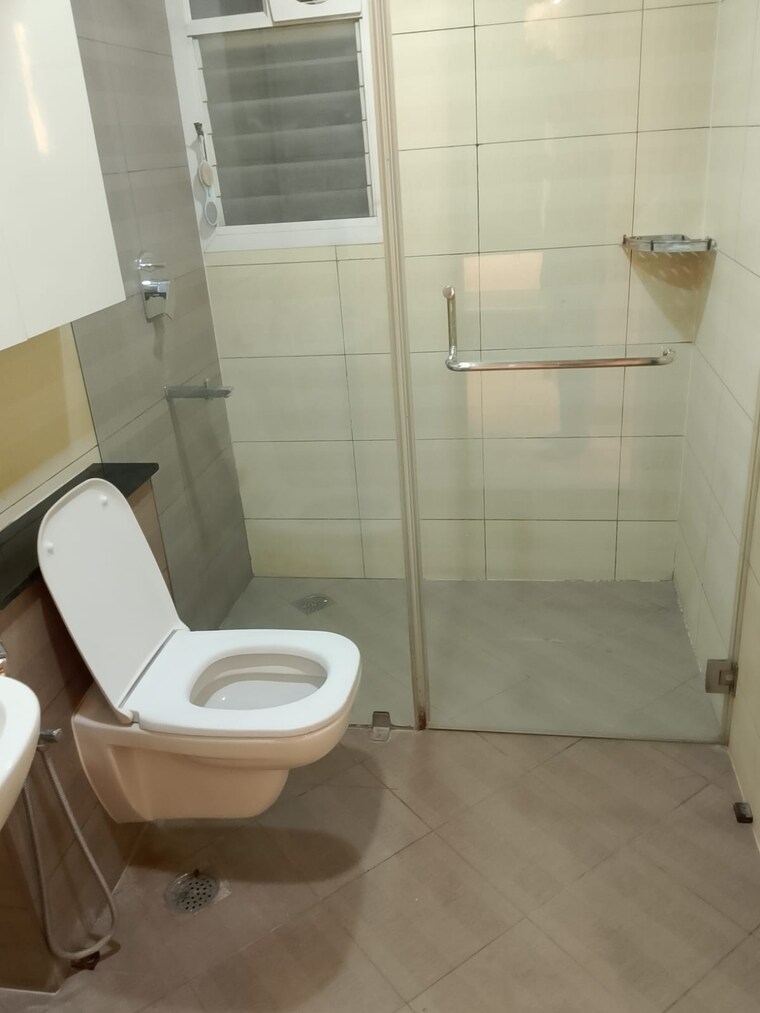 Bathroom, basaveshwara nagar 4 Bedroom 2800 Sq.Ft. Independent House In Basaveshwara Nagar Bangalore 9373052