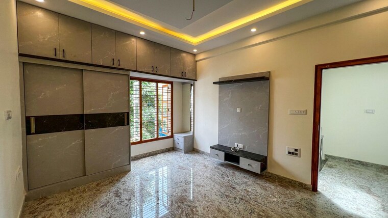 Room, basaveshwara nagar 4 Bedroom 2800 Sq.Ft. Independent House In Basaveshwara Nagar Bangalore 9373052