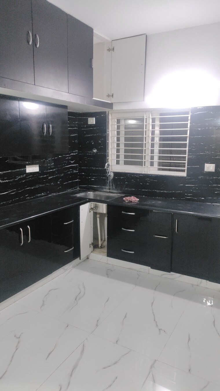 Kitchen, basaveshwara nagar 4 Bedroom 2800 Sq.Ft. Independent House In Basaveshwara Nagar Bangalore 9373052
