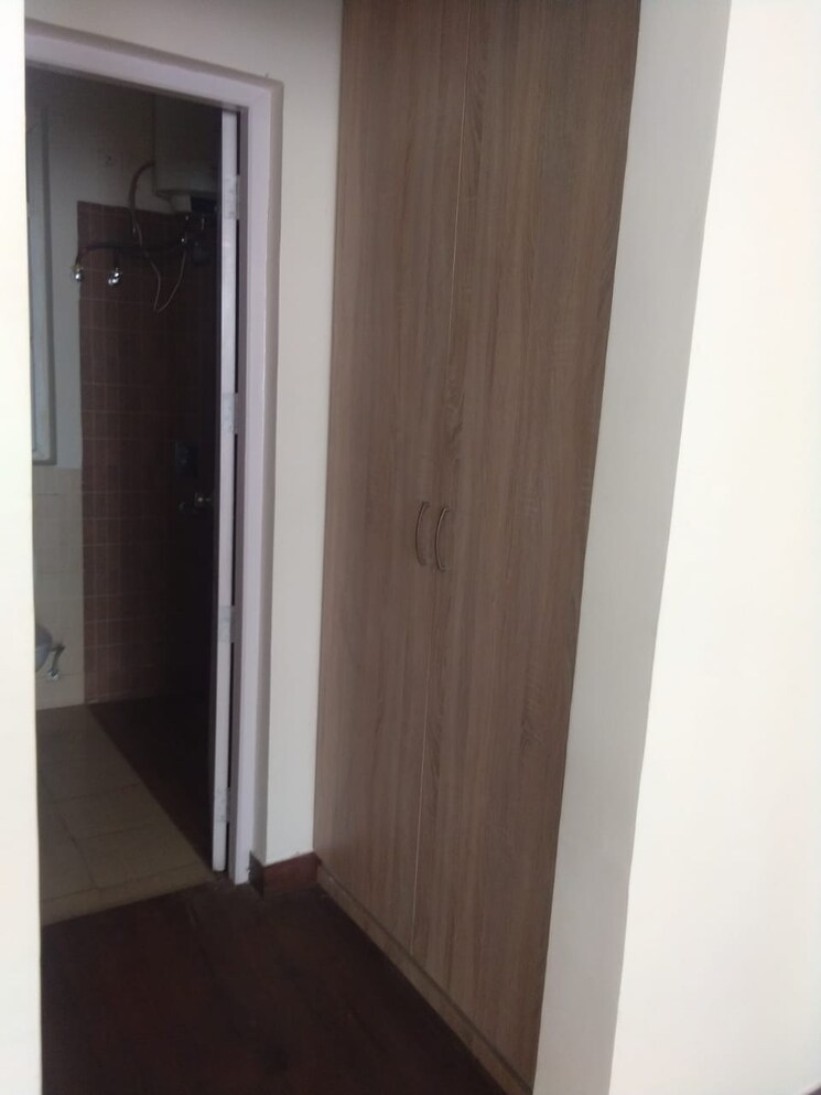 Other, umang-monsoon-breeze-phase-i 4 Bedroom 2220 Sq.Ft. Apartment In Sector 78 Gurgaon 9373058