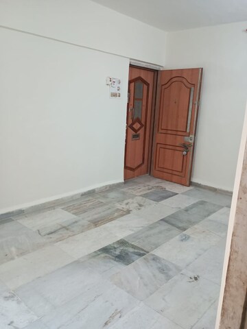 1 RK Apartment For Sale in Nirala Crystal Height, Borivali East