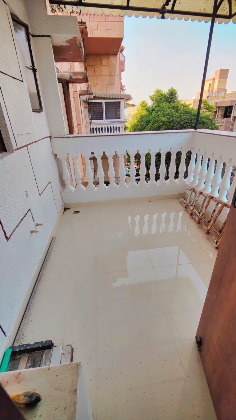 Balcony, sector 23 dwarka 3 Bedroom 1500 Sq.Ft. Apartment In Sector 23 Dwarka Delhi 9373157
