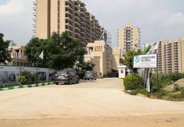 1 BHK Apartment For Sale in Signature Global Synera, Sector 81