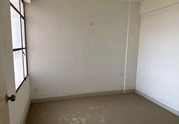 Room in 1 BHK Apartment at Signature Global Synera, Sector 81 – for Sale