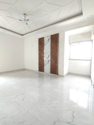 3 BHK Apartment For Rent in Sector 6 Dwarka