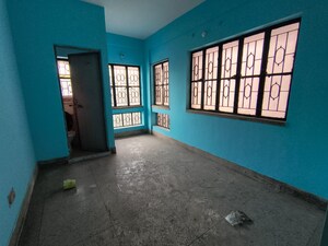 Room in 2 BHK Builder Floor at Sakher Bazar – for Sale