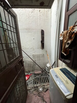 Balcony in 1 BHK Builder Floor at Niti Khand ii – for Rent