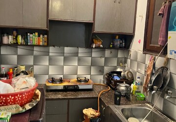 Master Bedroom in 1 BHK Builder Floor at Niti Khand ii – for Rent