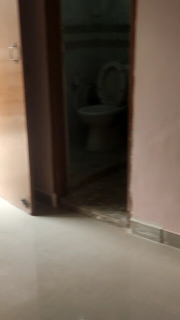 Furnished Amenities in 2 BHK Builder Floor at Ashoka Enclave 3, Sector 35 – for Rent