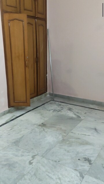 Room in 2 BHK Builder Floor at Ashoka Enclave 3, Sector 35 – for Rent