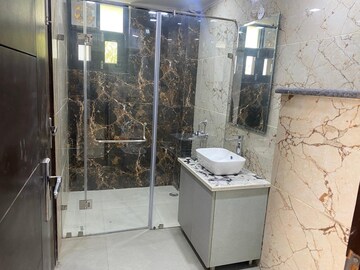 Bathroom in 3 BHK Builder Floor at Sector 19 Dwarka – for Rent