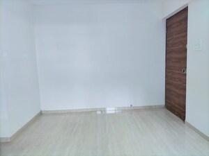 Room in 1 BHK Apartment at Je And Vee Om Trimurti, Malad East – for Rent
