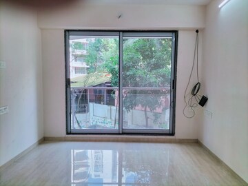 Room in 1 BHK Apartment at Je And Vee Om Trimurti, Malad East – for Rent
