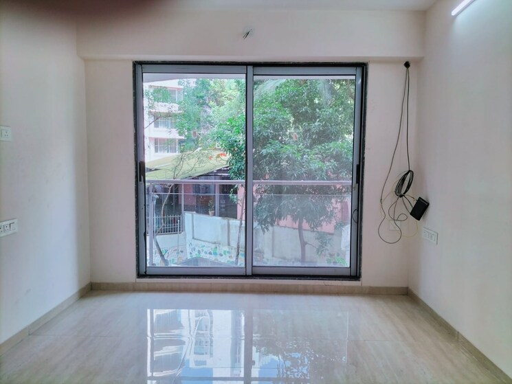 Room, je-and-vee-om-trimurti 1 Bedroom 395 Sq.Ft. Apartment In Malad East Mumbai 9373359