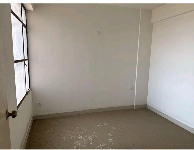 Room, signature-global-orchard-avenue 2 Bedroom 750 Sq.Ft. Apartment In Sector 93 Gurgaon 9373355