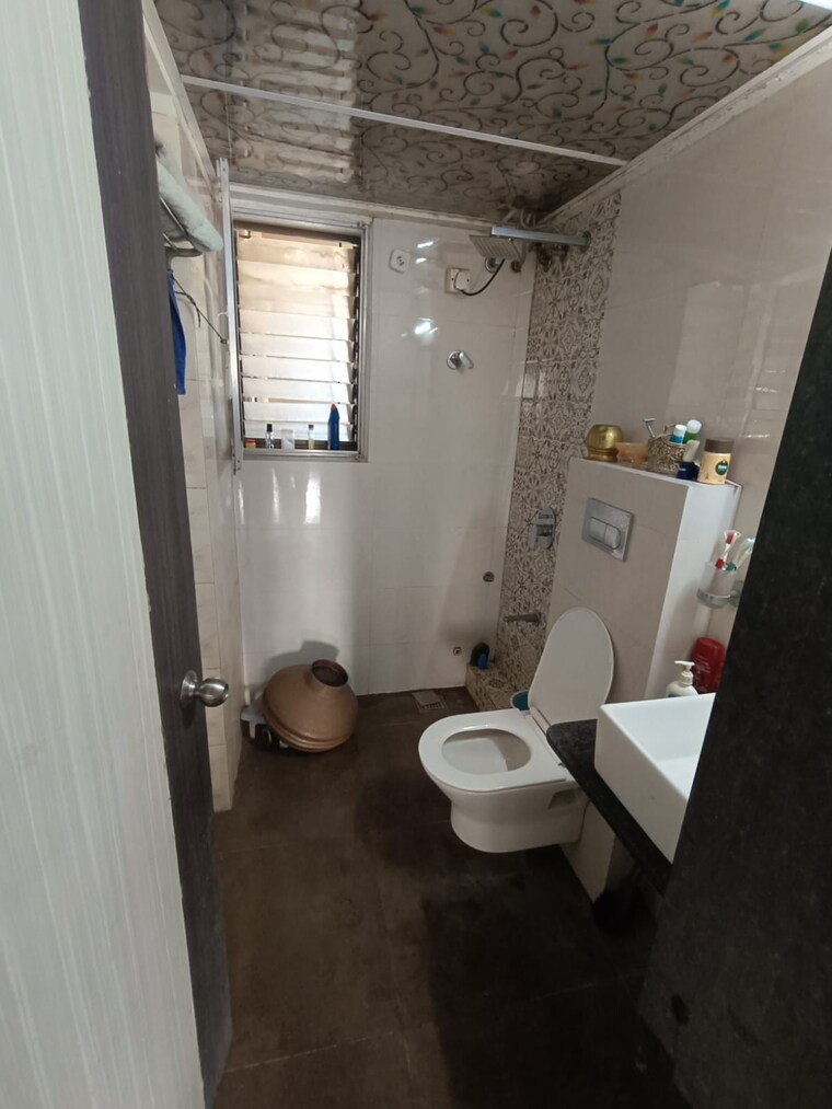 Bathroom, upper-east-97 3 Bedroom 1191 Sq.Ft. Apartment In Malad East Mumbai 9373511