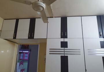 Bedroom in 1 BHK Apartment at Rahul Apartments Erandwane, Erandwane – for Rent